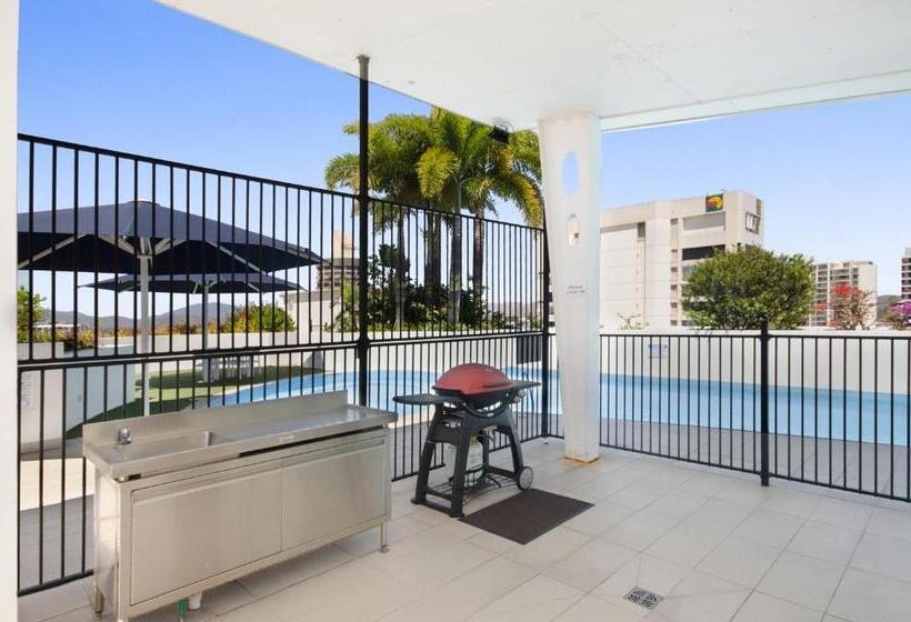 فندق The Dalgety Apartments