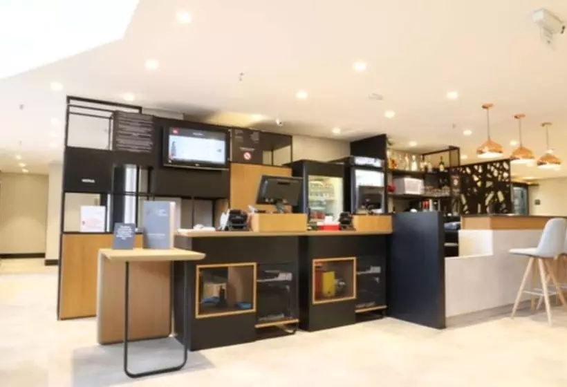 ホテル Ibis Poços De Caldas