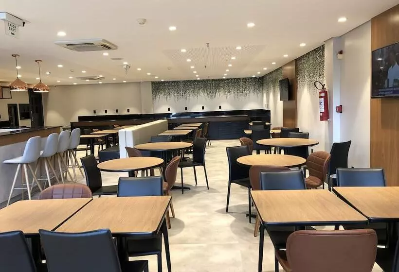 ホテル Ibis Poços De Caldas