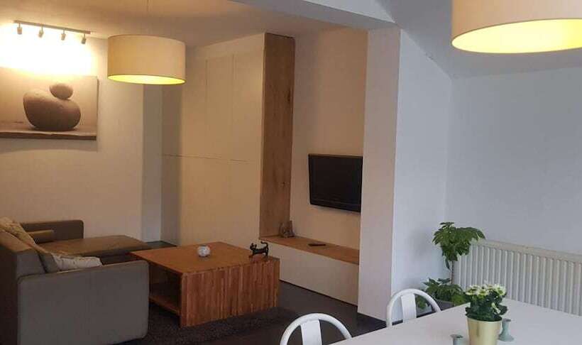 בית מלון כפרי Lavan