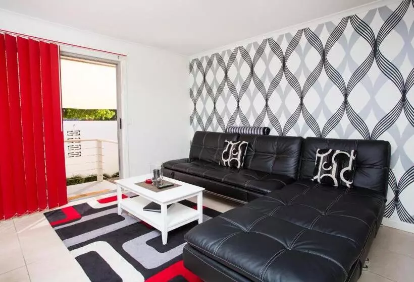 هتل Mildura Holiday Villas