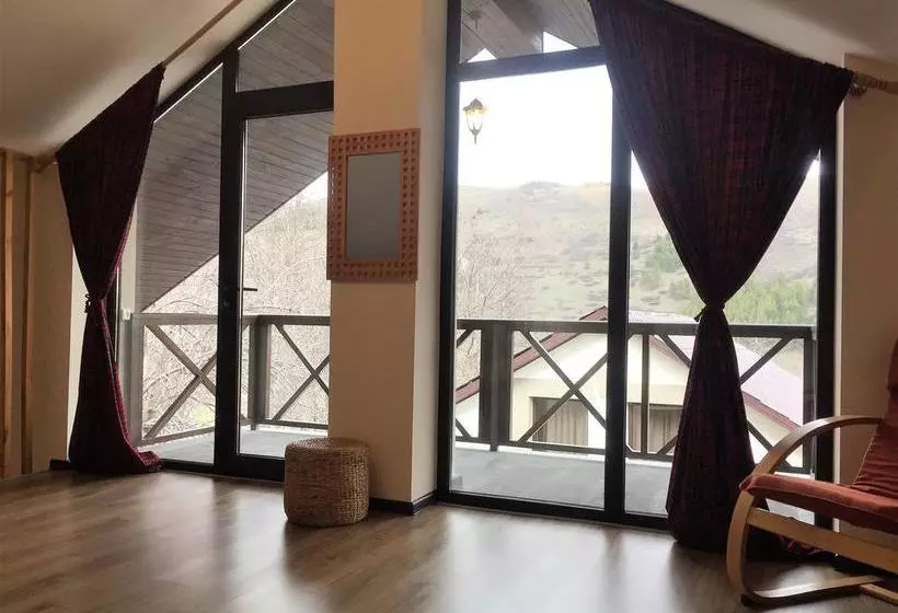 هتل Park Village  & Resort