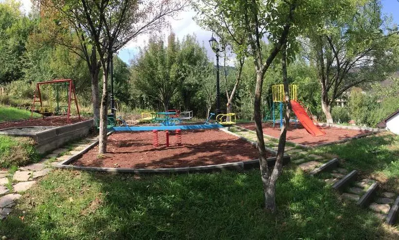 هتل Park Village  & Resort