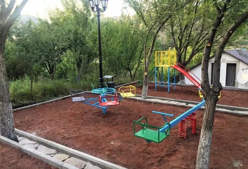 هتل Park Village  & Resort