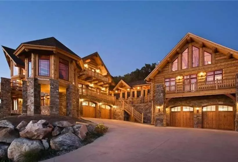 هتل See Me Lodge