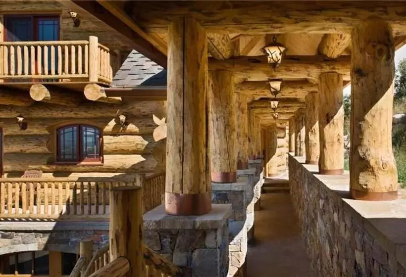 هتل See Me Lodge