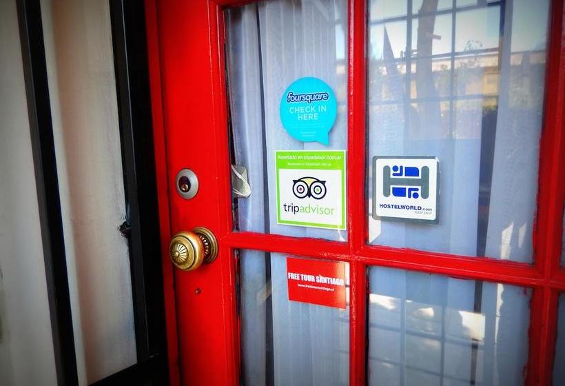 فندق Travellers Place Hostel