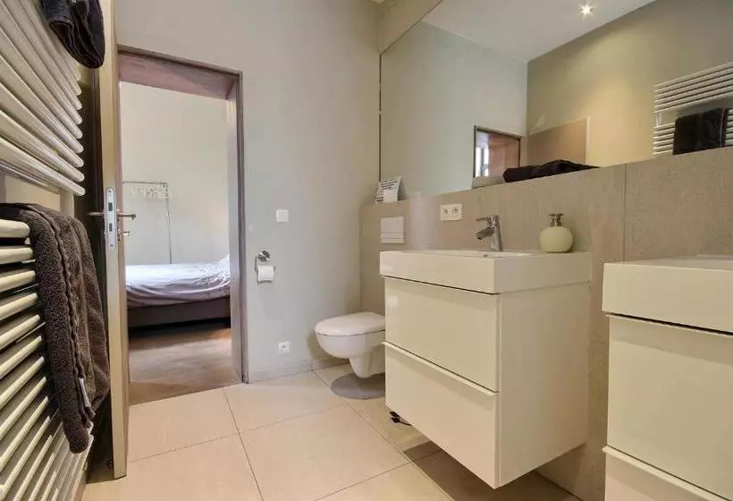 هتل Ze Agency Apartments Liege