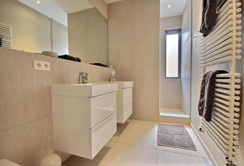 هتل Ze Agency Apartments Liege