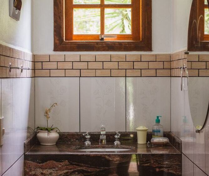 فندق فئة نجمة واحدة Pousada Medeiros