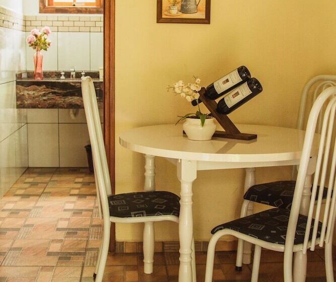 فندق فئة نجمة واحدة Pousada Medeiros