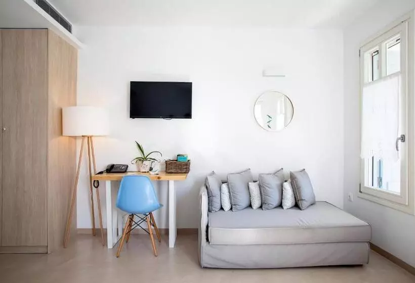 Anemomiloi Andros Boutique