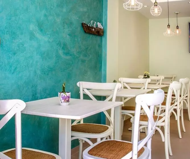 Anemomiloi Andros Boutique