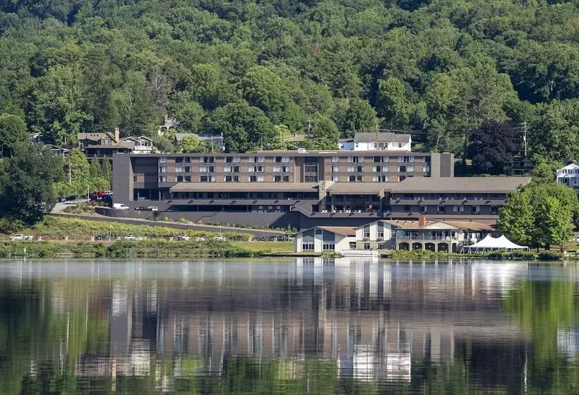Hotelli The Terrace At Lake Junaluska