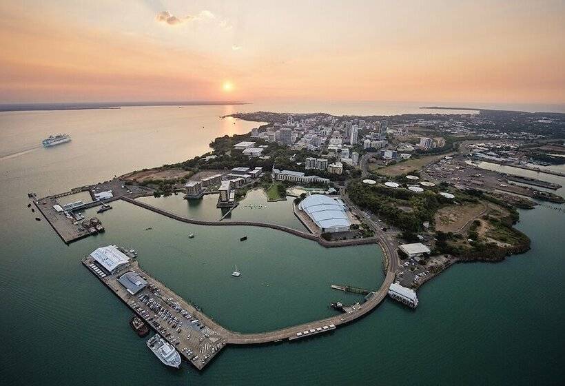 Darwin Executive Studio