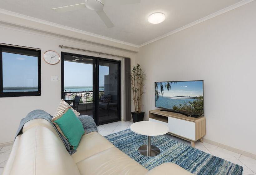 Darwin Executive Studio