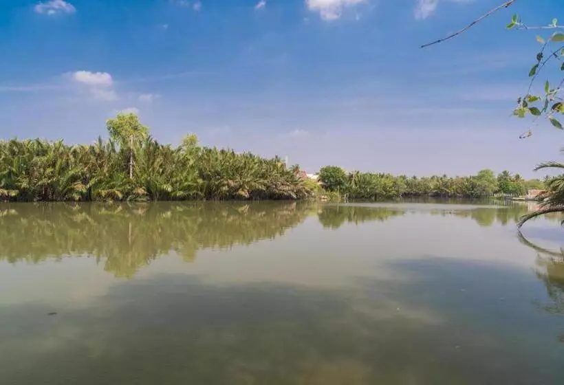 ホテル Baan Suan Nuan Ta