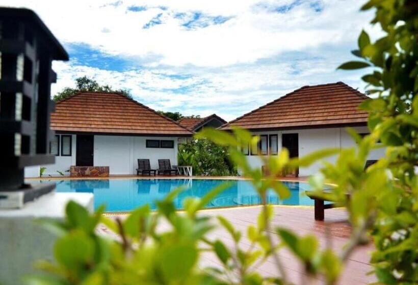 فندق Baan Suan Nuan Ta