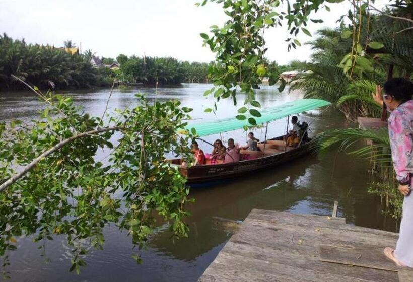 فندق Baan Suan Nuan Ta