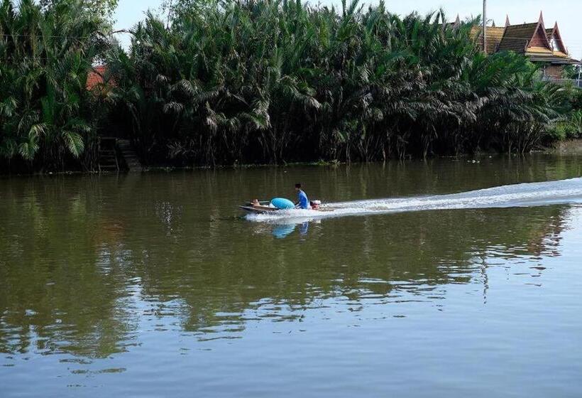 فندق Baan Suan Nuan Ta