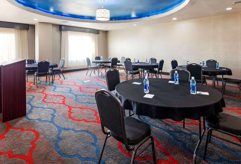 Hotelli Best Western Plus Tech Medical Center Inn