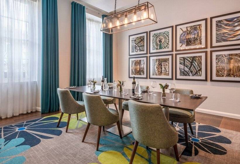 Hotel Courtyard By Marriott Edinburgh