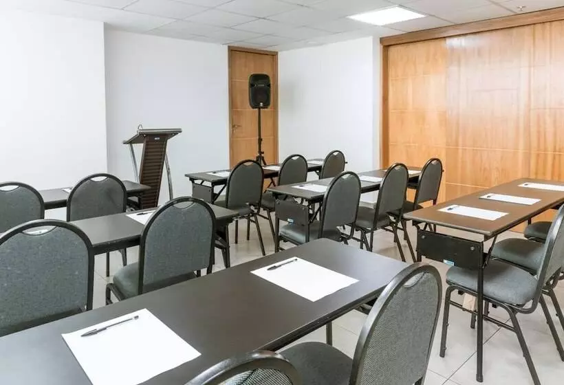Hotelli Rede Andrade Lapa