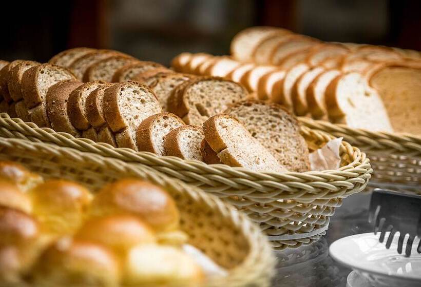 هتل Rede Andrade Lapa