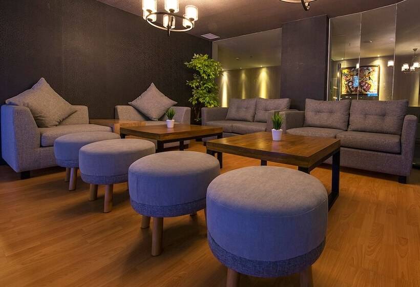 ホテル Infinity8 Bali