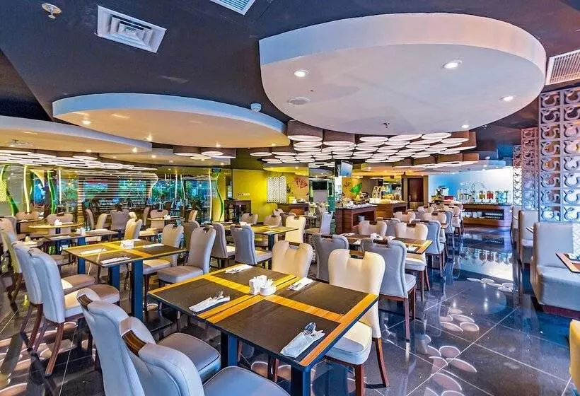 ホテル Infinity8 Bali