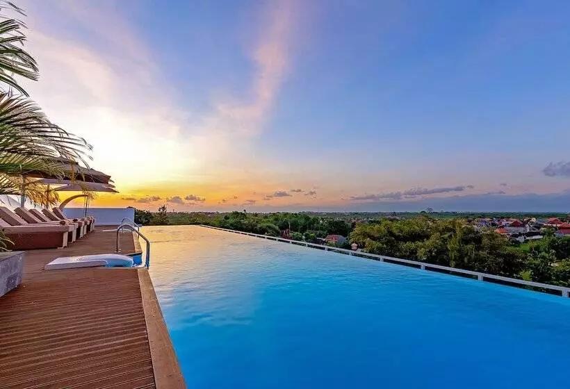 ホテル Infinity8 Bali