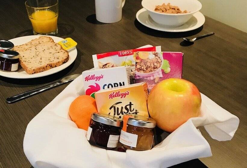 Отель Portman House