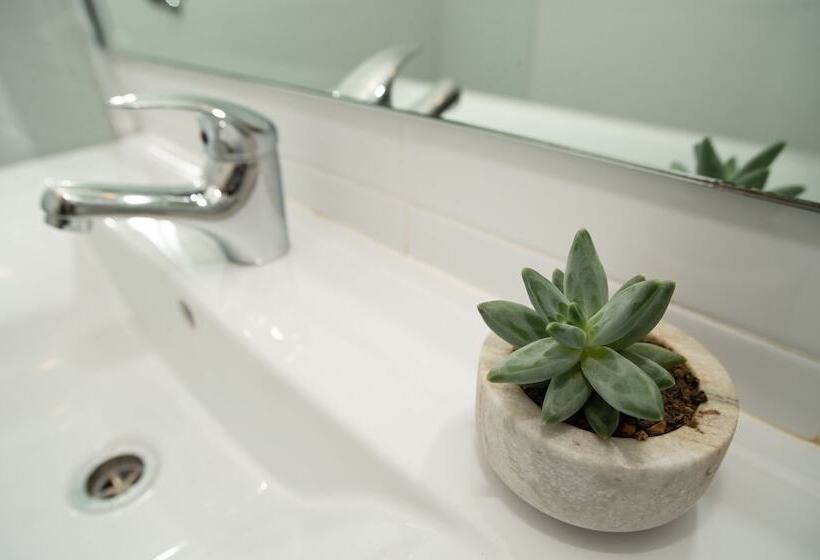 Отель Portman House