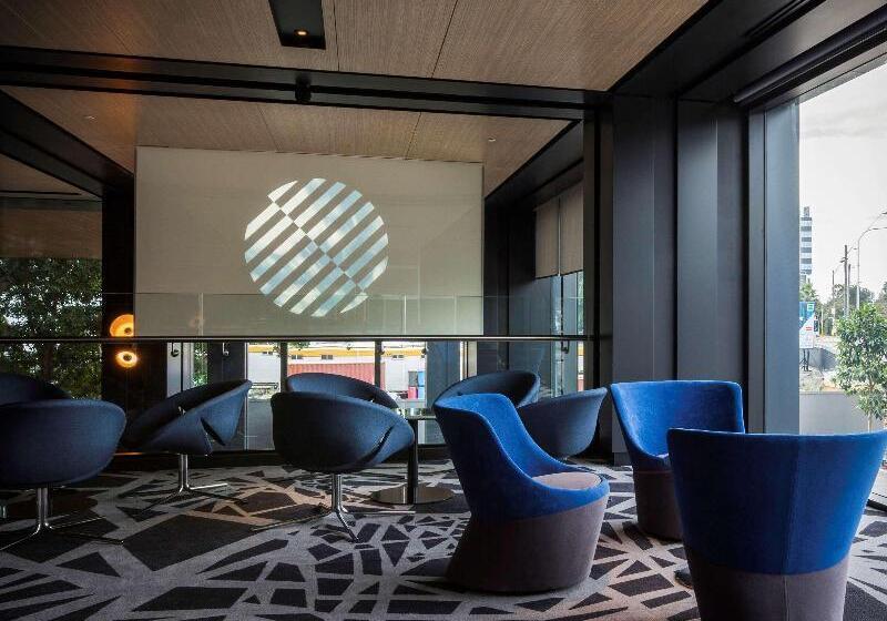 בית מלון כפרי Pullman Sydney Airport