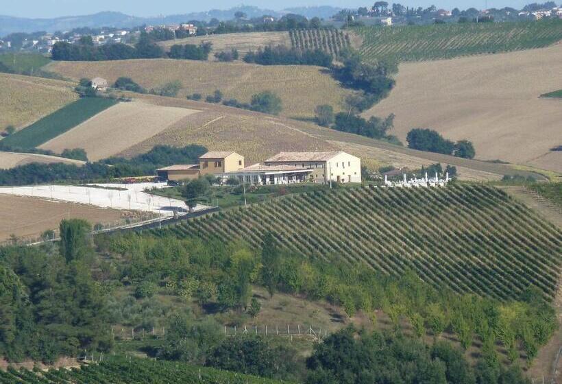 فندق Ristorante Cantina Langelina