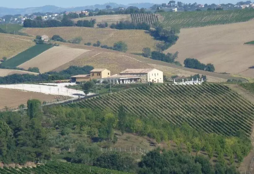 ホテル Ristorante Cantina Langelina