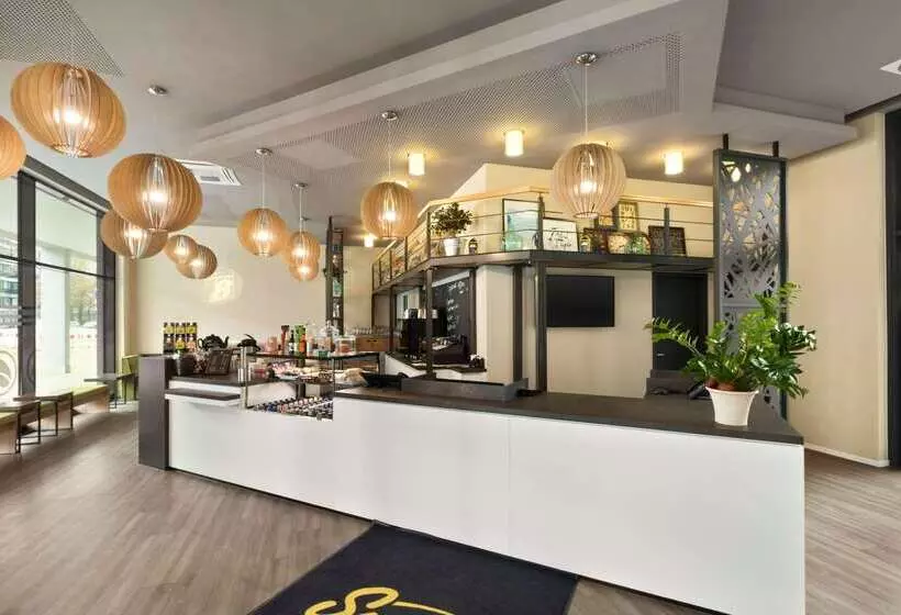 هتل Super 8 By Wyndham Munich City West