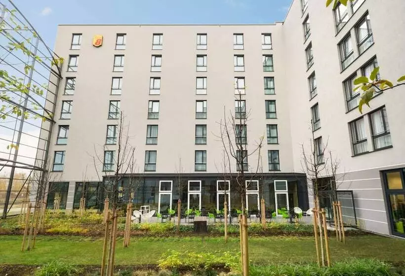 هتل Super 8 By Wyndham Munich City West