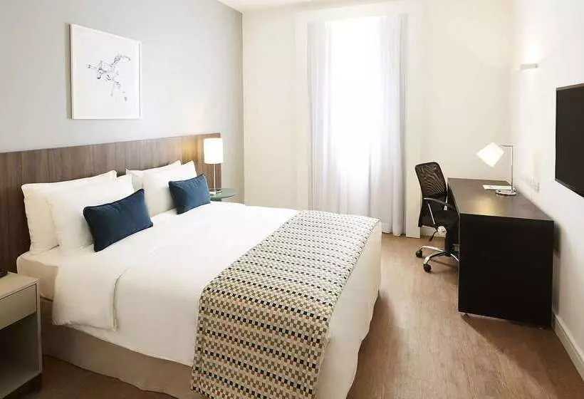 Hotelli Tulip Inn Itaguai