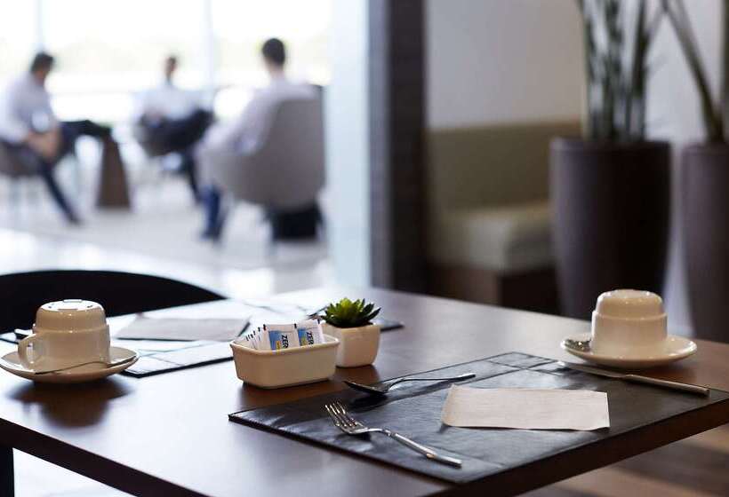 호텔 Tulip Inn Itaguai