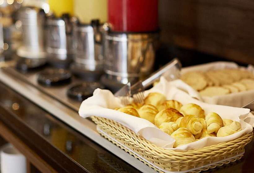 호텔 Tulip Inn Itaguai