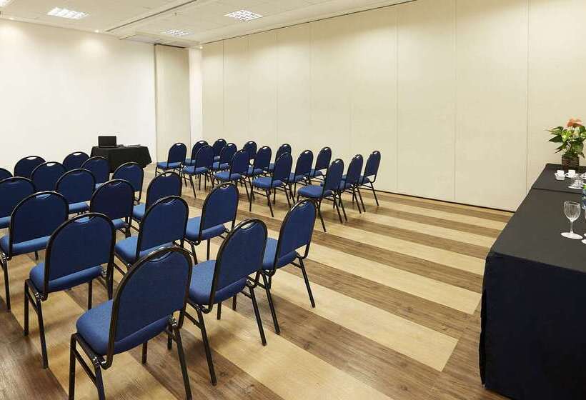 호텔 Tulip Inn Itaguai