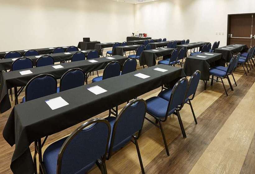 호텔 Tulip Inn Itaguai