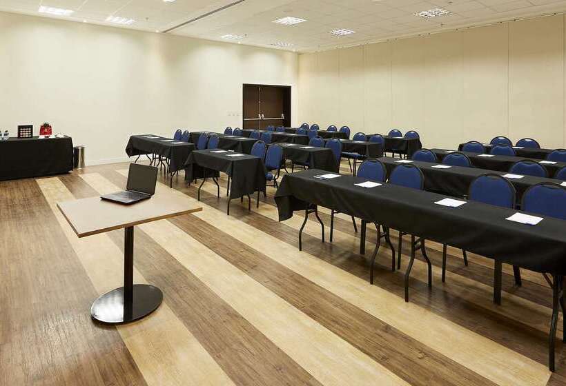 호텔 Tulip Inn Itaguai