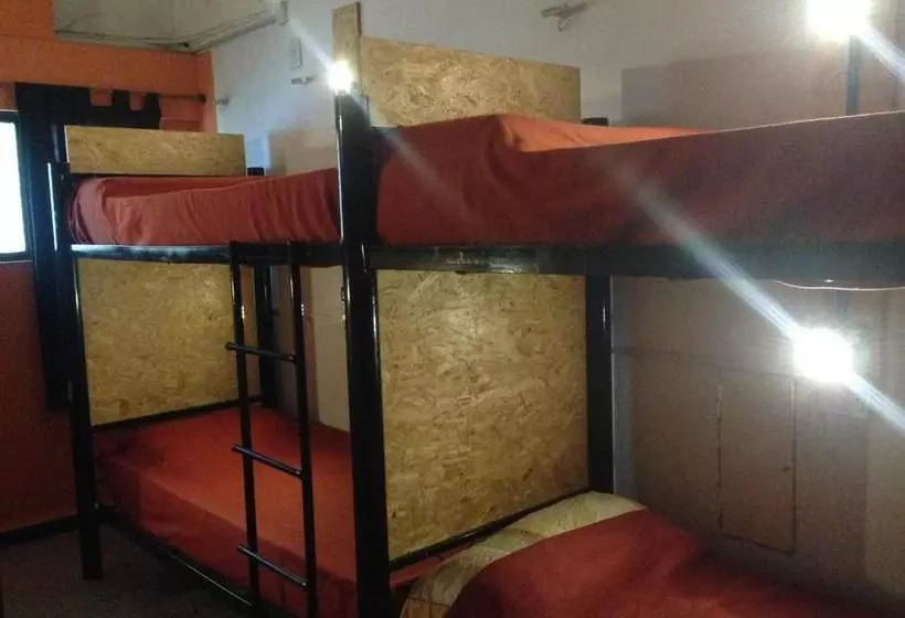 La Lechuza Rosario Hostel