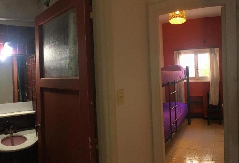 La Lechuza Rosario Hostel