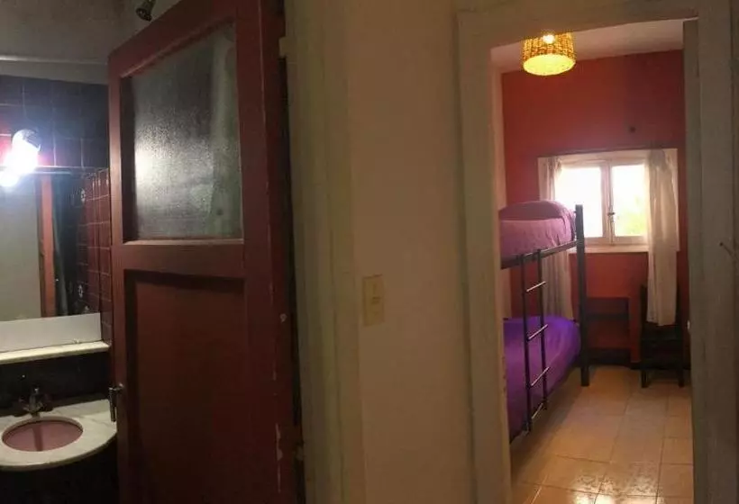 La Lechuza Rosario Hostel