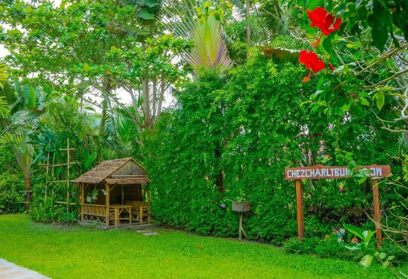פנסיון Chez Charly Bungalow