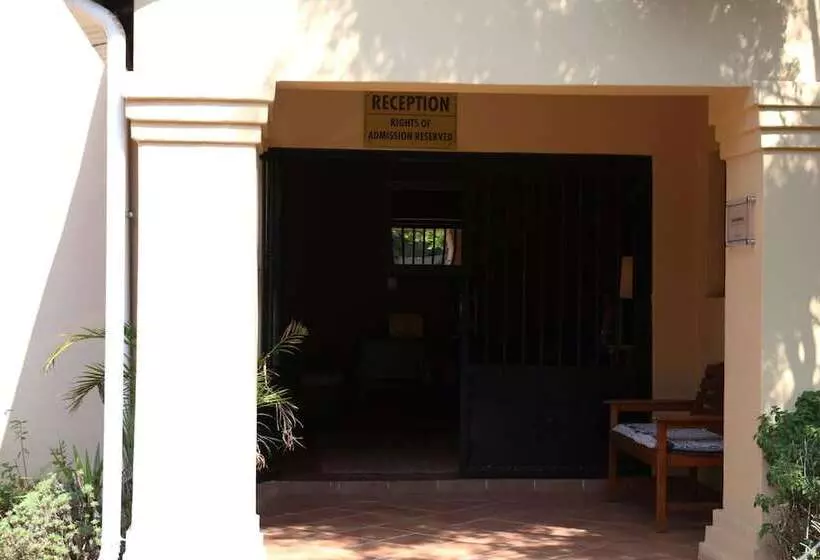 تختخواب و صبحانه Morulana Guest House