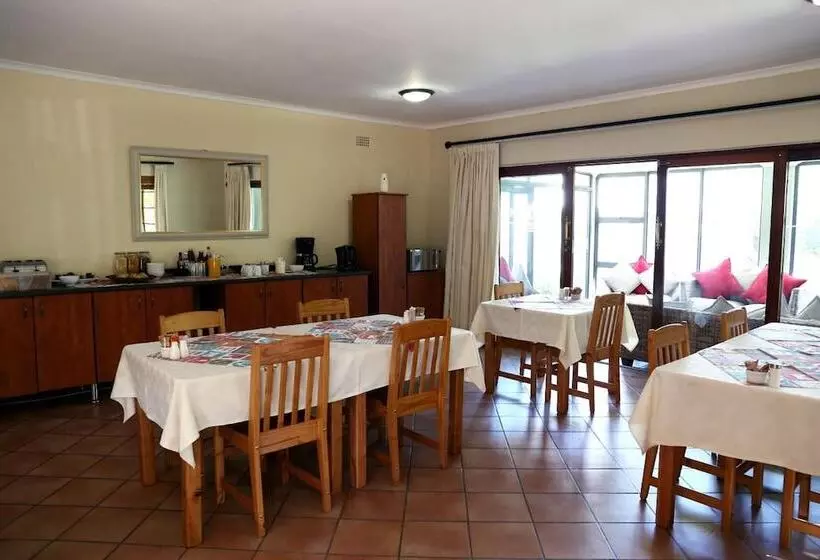 تختخواب و صبحانه Morulana Guest House